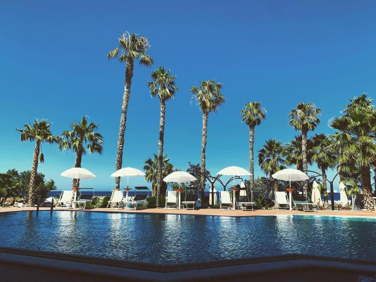 Palm Beach Club Hotel Casteldaccia Exterior photo