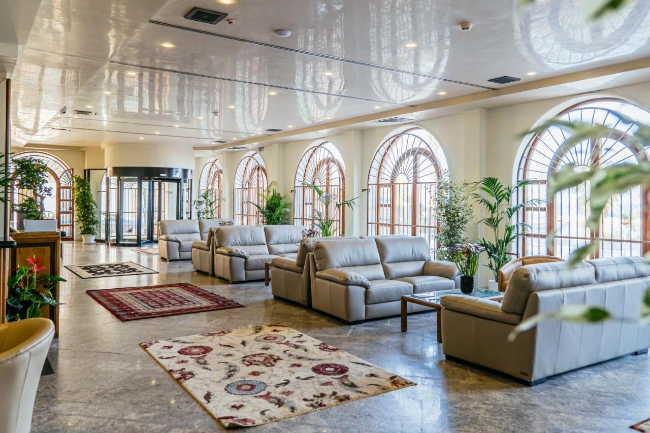Palm Beach Club Hotel Casteldaccia Exterior photo