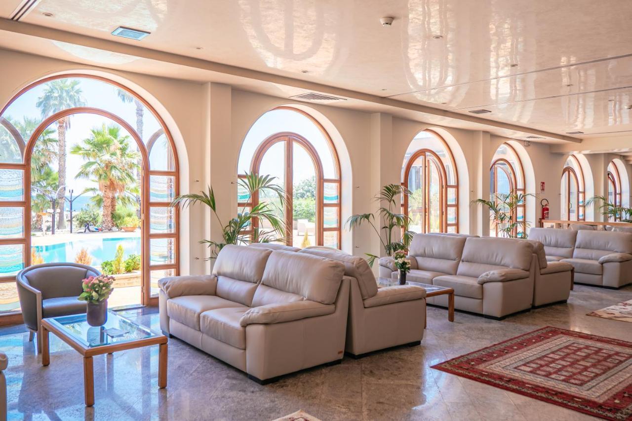 Palm Beach Club Hotel Casteldaccia Exterior photo